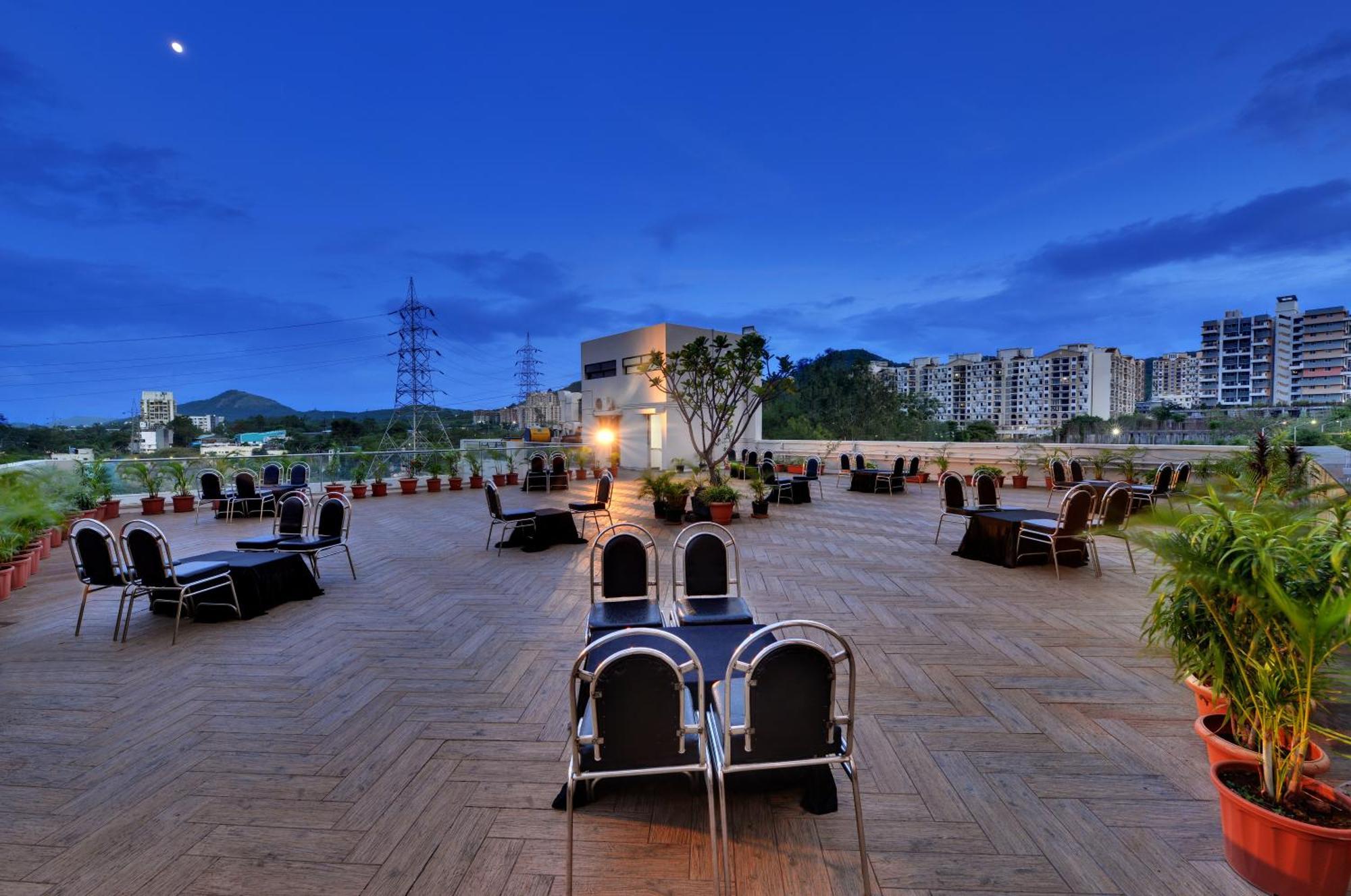 The Fern Residency, Vadgaon - Talegaon, Pune Kültér fotó