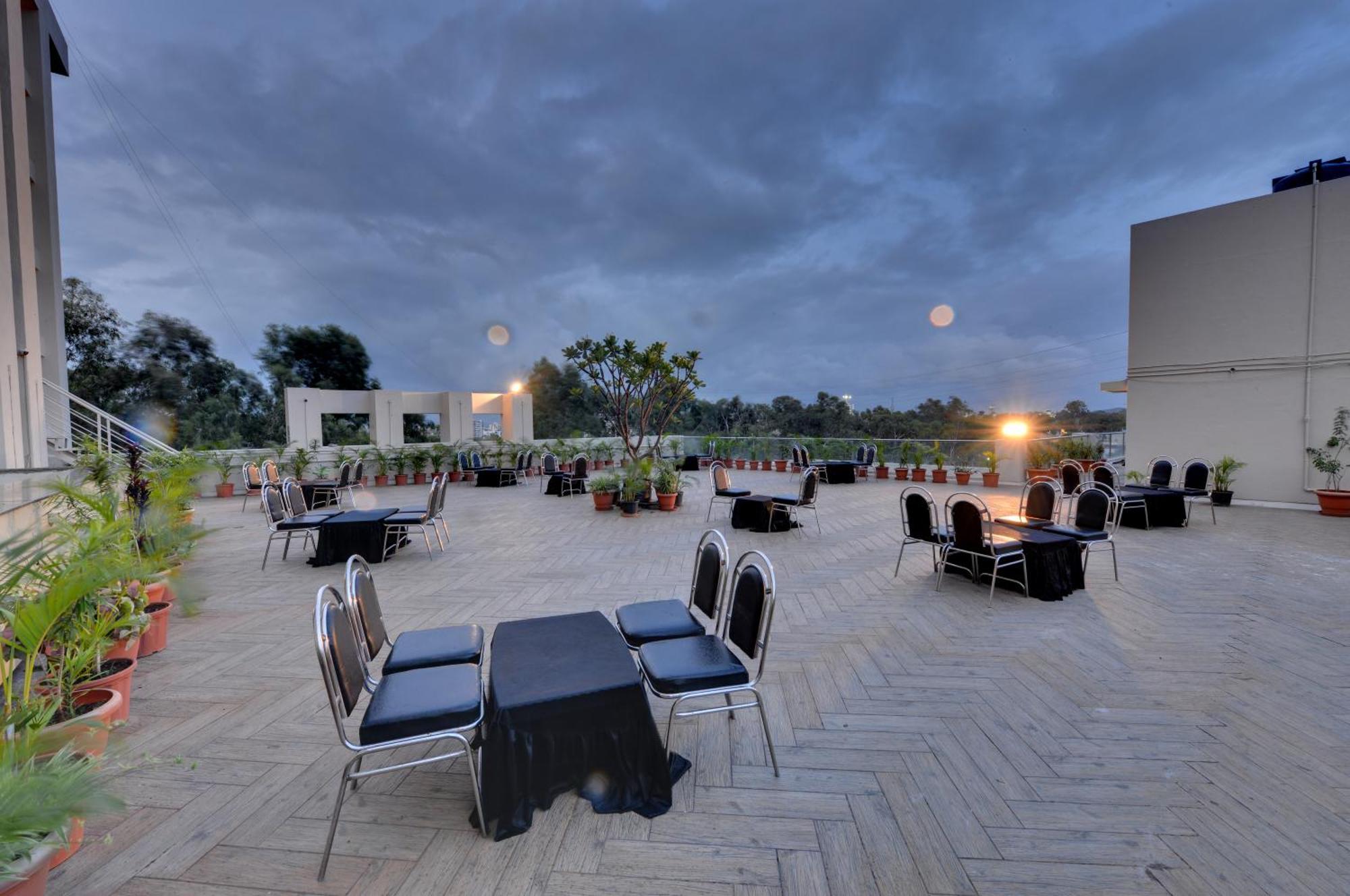 The Fern Residency, Vadgaon - Talegaon, Pune Kültér fotó