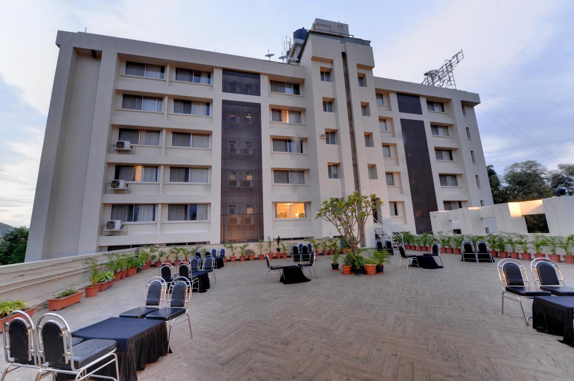 The Fern Residency, Vadgaon - Talegaon, Pune Kültér fotó