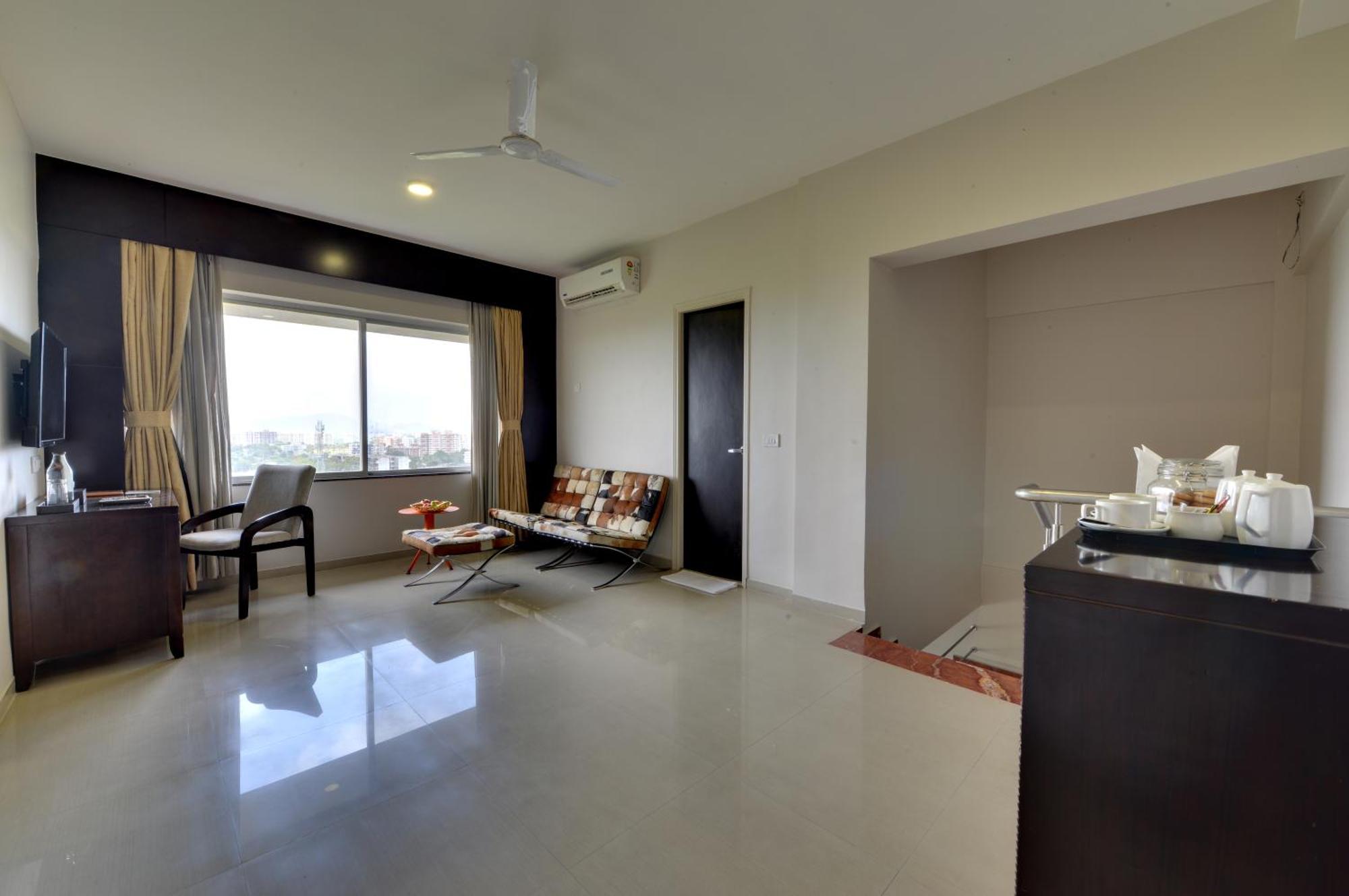 The Fern Residency, Vadgaon - Talegaon, Pune Kültér fotó